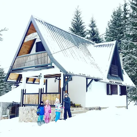 Vila Dunja Zlatar *